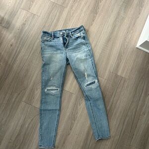 Classic Blue Distressed high rise Women Jeans old navy